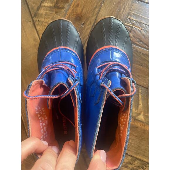 Sorel Out N About Blue/Coral Rain Boots Size 7 - Picture 2 of 7